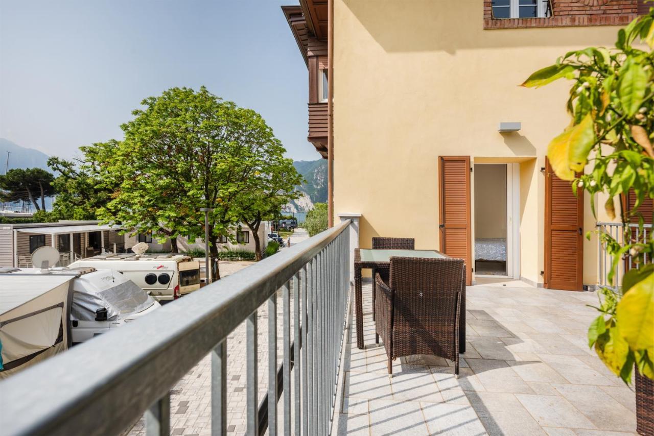 Al Lago Camping & Rooms Riva del Garda Luaran gambar