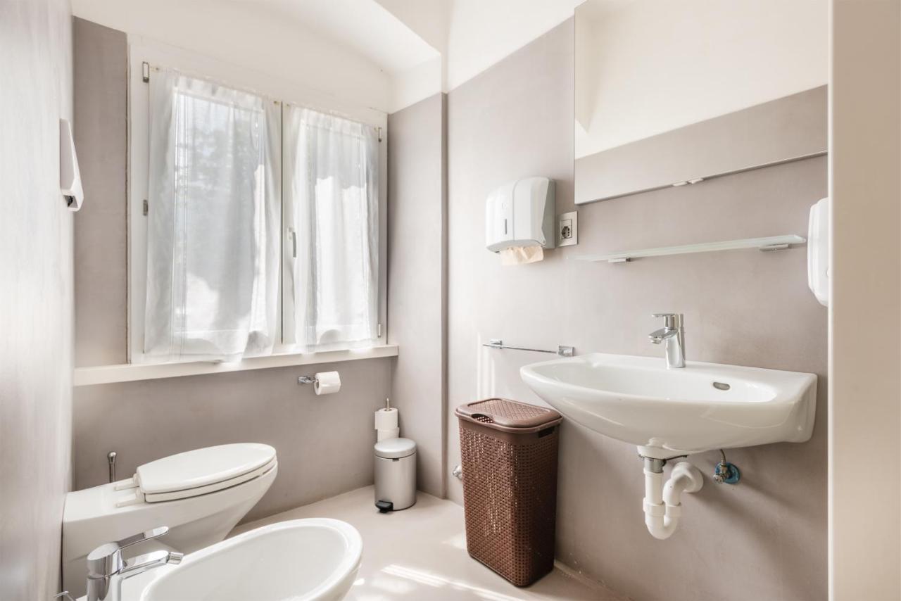 Al Lago Camping & Rooms Riva del Garda Luaran gambar