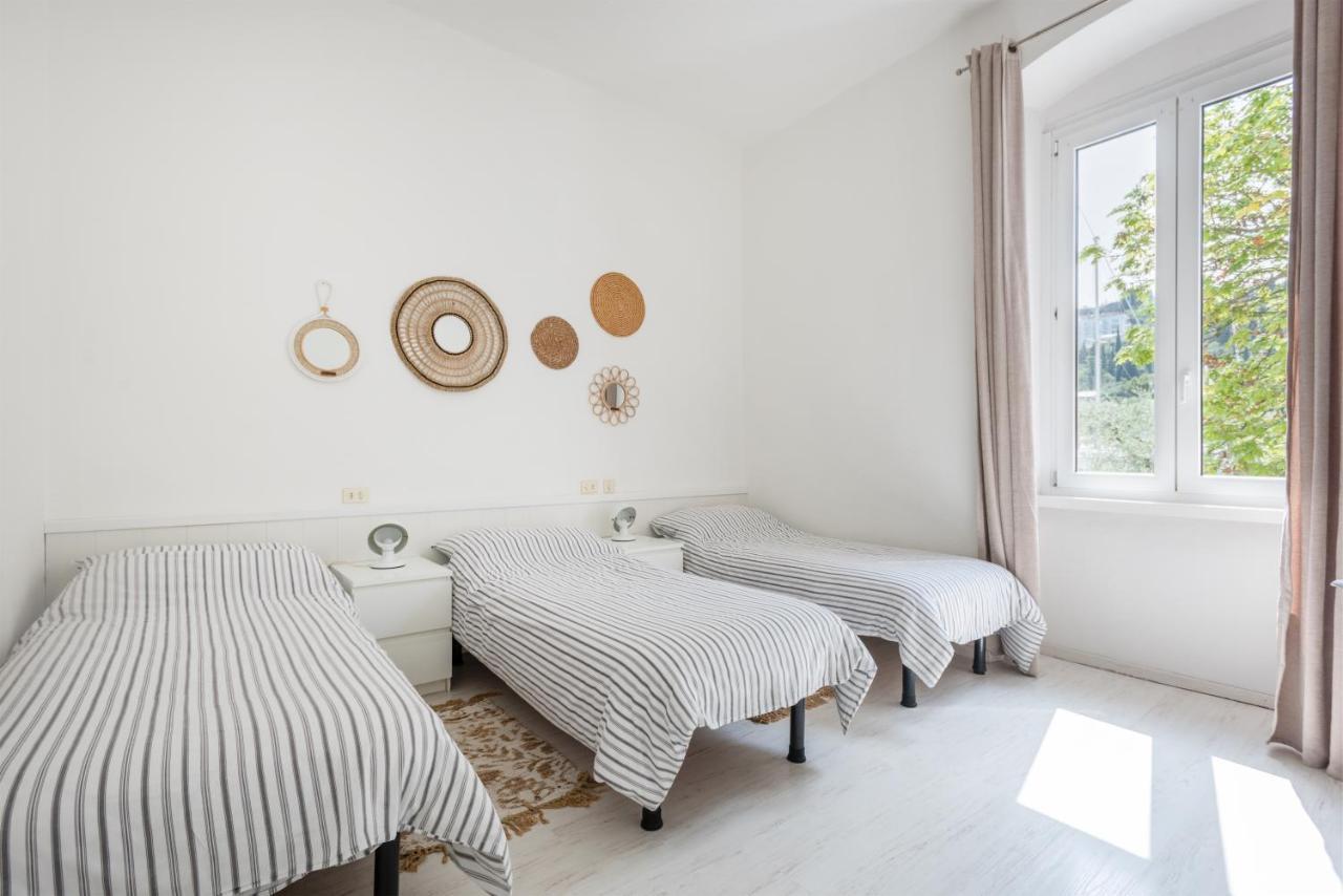 Al Lago Camping & Rooms Riva del Garda Luaran gambar