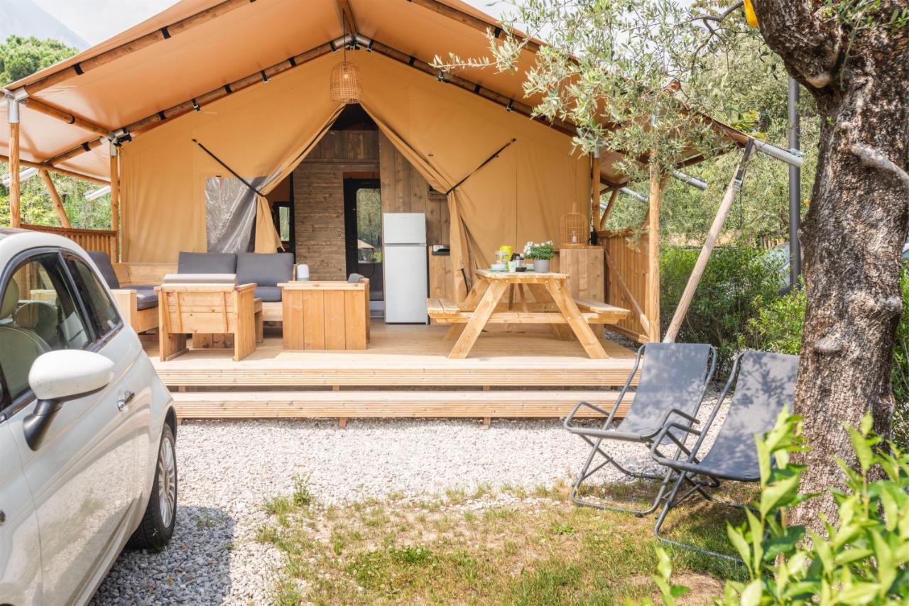 Al Lago Camping & Rooms Riva del Garda Luaran gambar