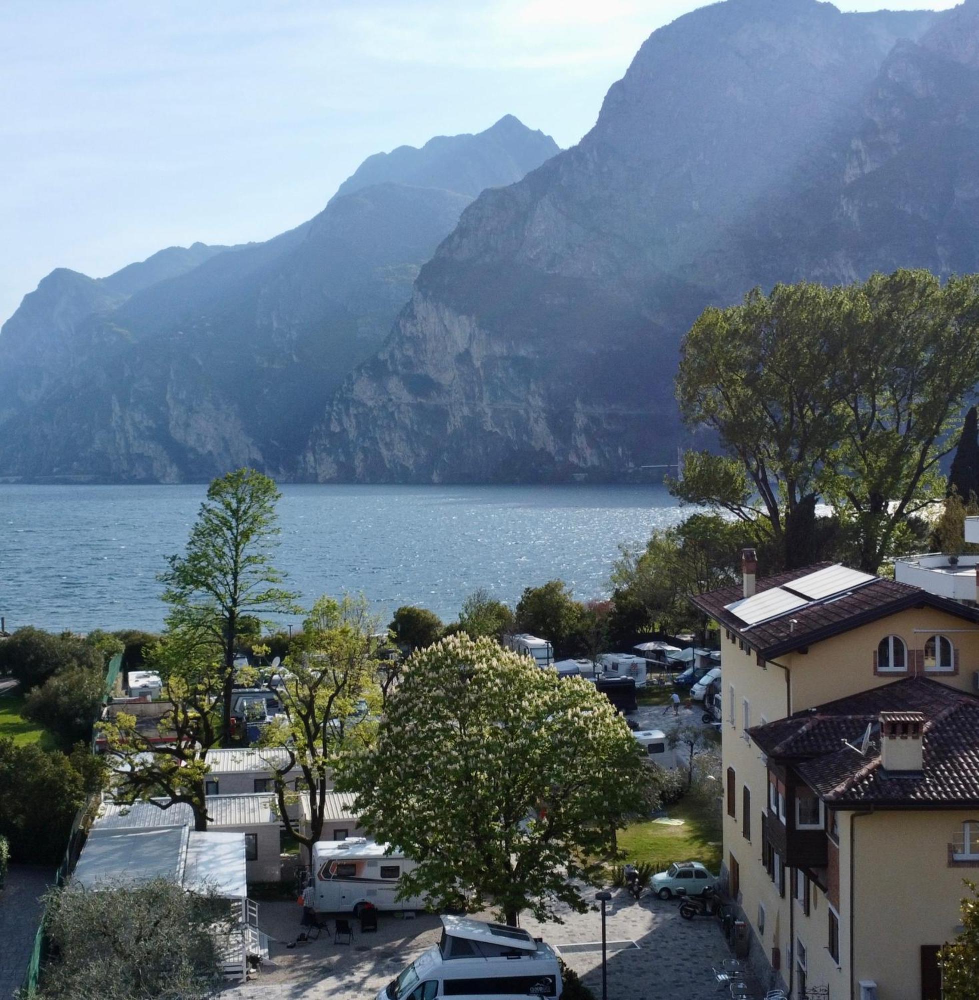 Al Lago Camping & Rooms Riva del Garda Luaran gambar