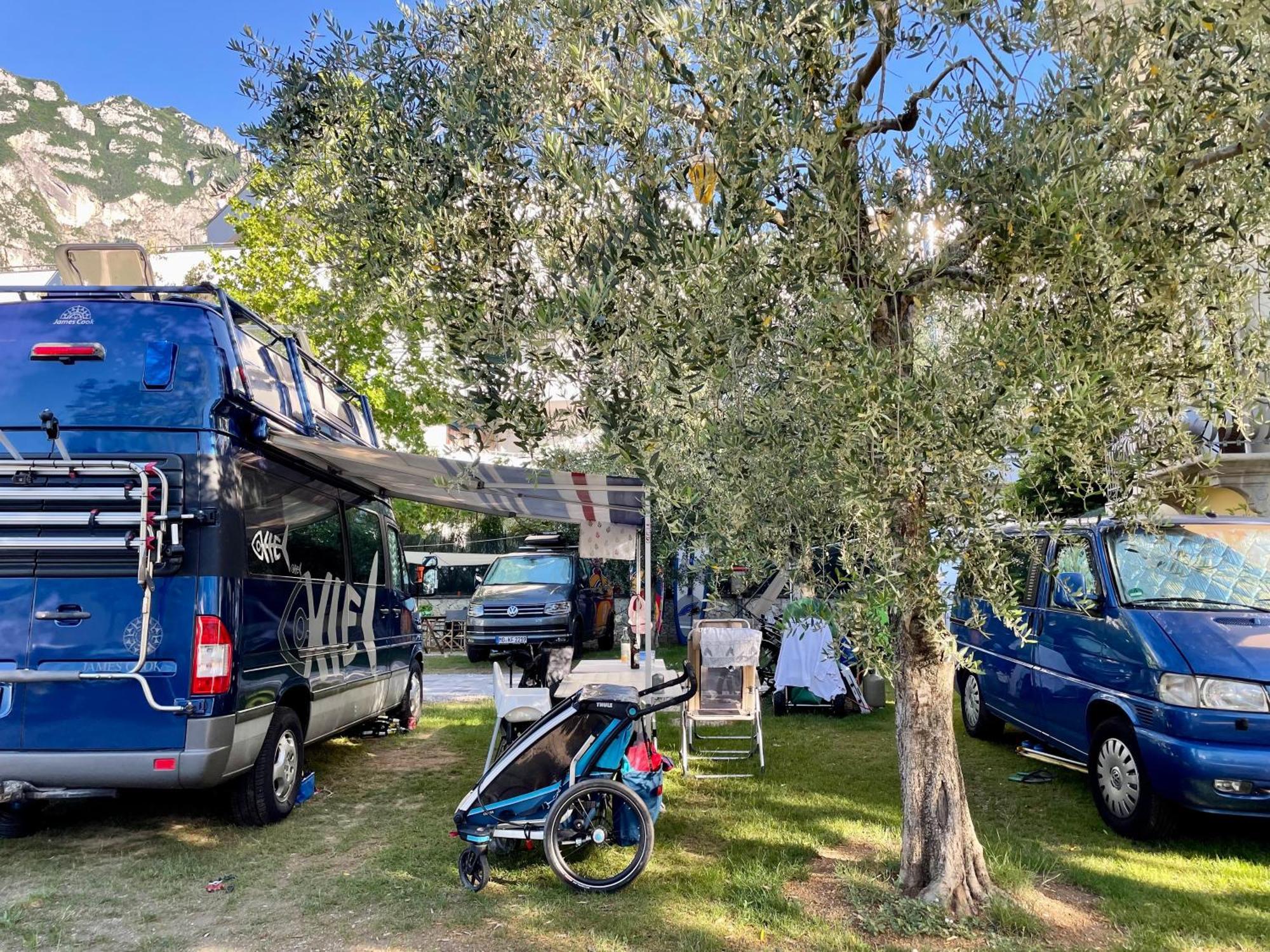 Al Lago Camping & Rooms Riva del Garda Luaran gambar