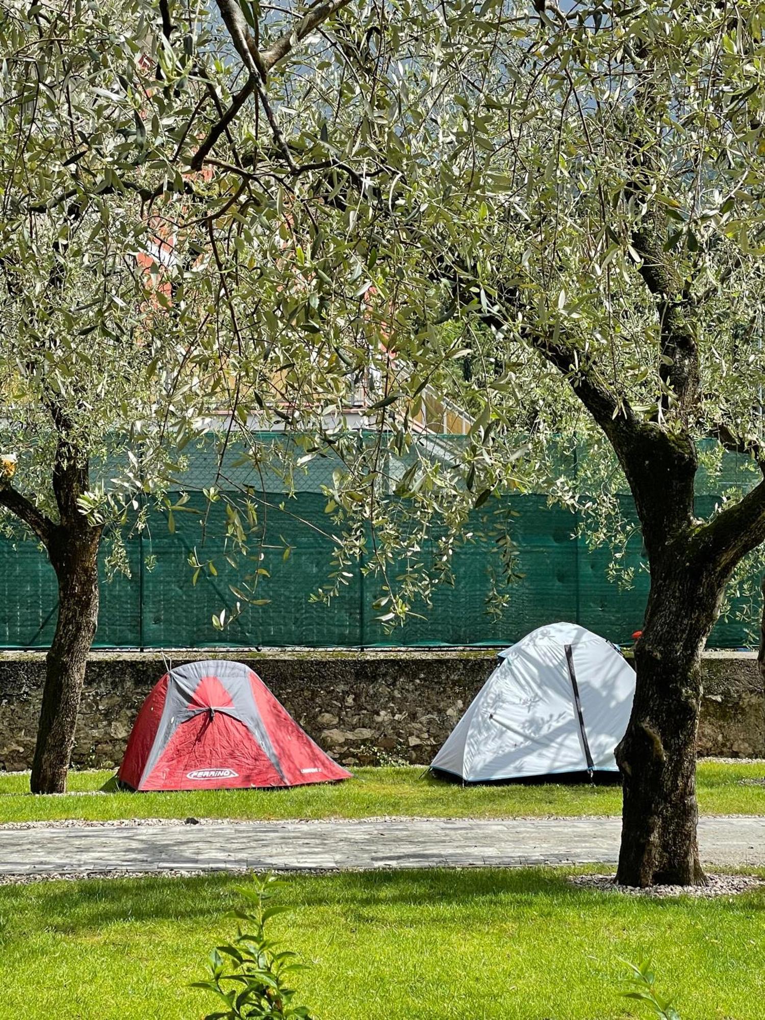 Al Lago Camping & Rooms Riva del Garda Luaran gambar