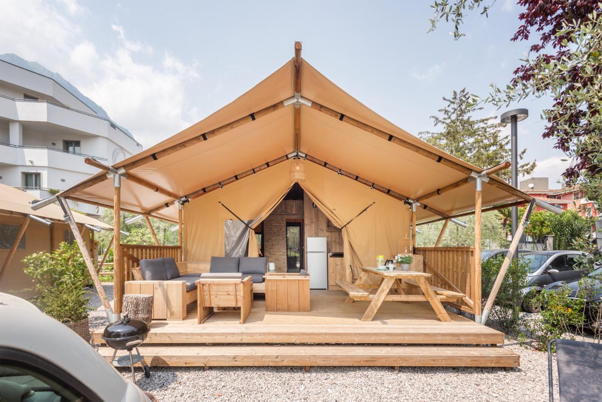 Al Lago Camping & Rooms Riva del Garda Luaran gambar